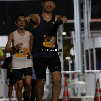 Runner Photo 7085938