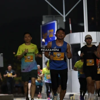 Runner Photo 7085940