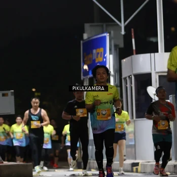 Runner Photo 7085946
