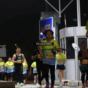 Runner Photo 7085948