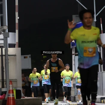 Runner Photo 7085949