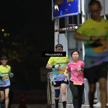 Runner Photo 7085979