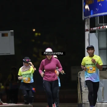 Runner Photo 7086016