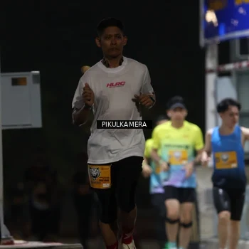 Runner Photo 7086040