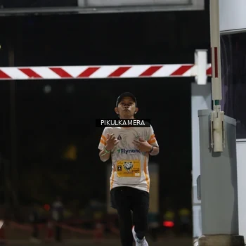Runner Photo 7086041