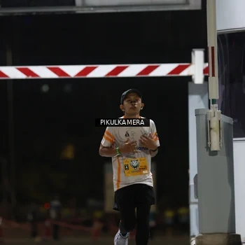 Runner Photo 7086042