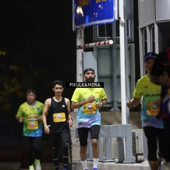 Runner Photo 7086056