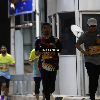 Runner Photo 7086060