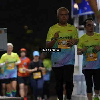 Runner Photo 7086068