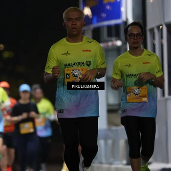 Runner Photo 7086072