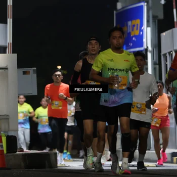 Runner Photo 7086085