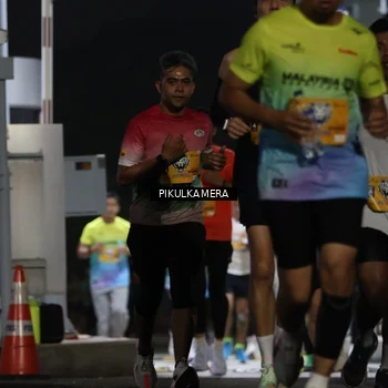 Runner Photo 7086088