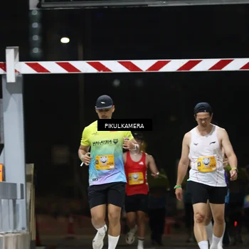 Runner Photo 7086111