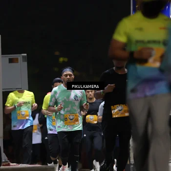 Runner Photo 7086114