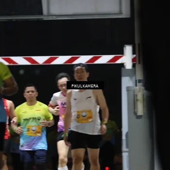 Runner Photo 7086118
