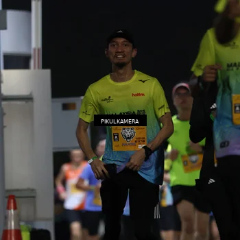 Runner Photo 7086123