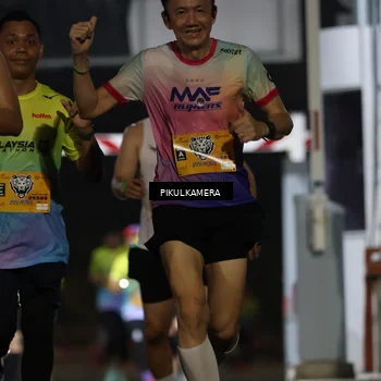 Runner Photo 7086126