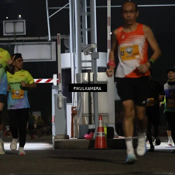 Runner Photo 7086148
