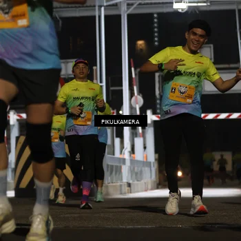 Runner Photo 7086151