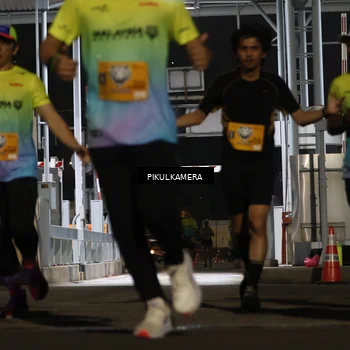 Runner Photo 7086153