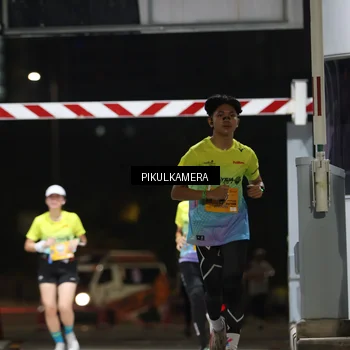 Runner Photo 7086172