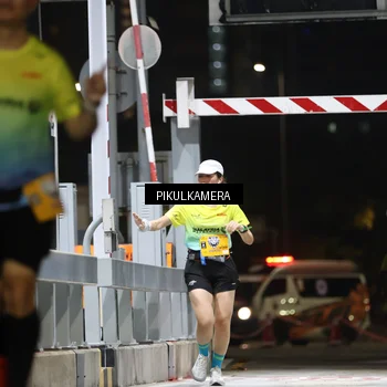 Runner Photo 7086176