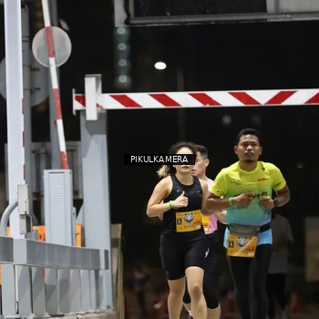 Runner Photo 7086203