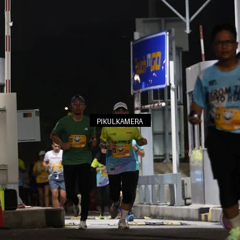 Runner Photo 7086259