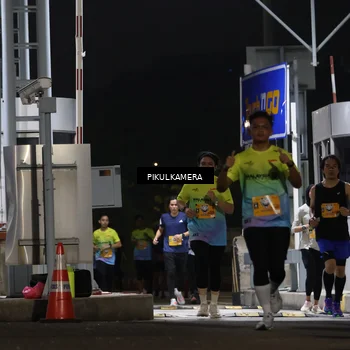 Runner Photo 7086278