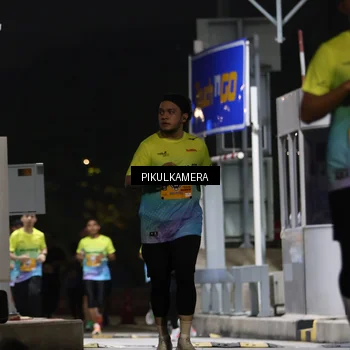 Runner Photo 7086279
