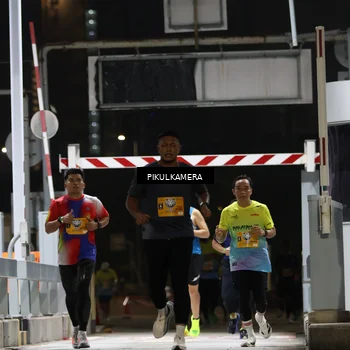Runner Photo 7086288