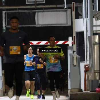 Runner Photo 7086291