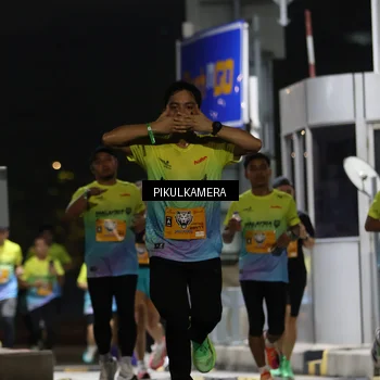 Runner Photo 7086297