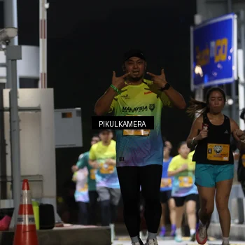 Runner Photo 7086304