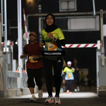 Runner Photo 7086345