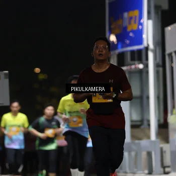 Runner Photo 7086372