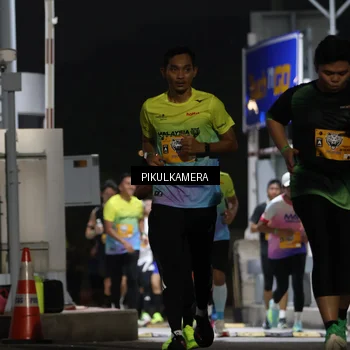 Runner Photo 7086394