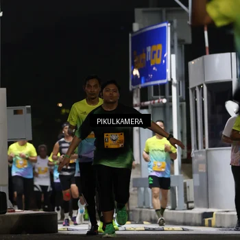 Runner Photo 7086395