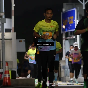 Runner Photo 7086396