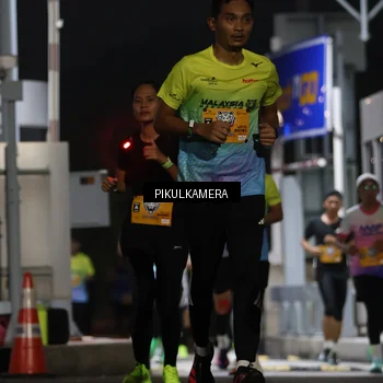 Runner Photo 7086400