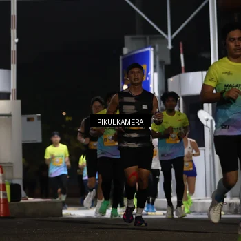 Runner Photo 7086413