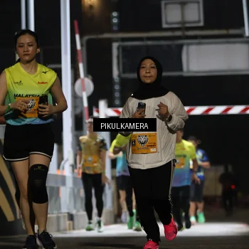 Runner Photo 7086418