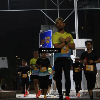 Runner Photo 7086441