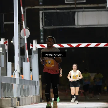 Runner Photo 7086453