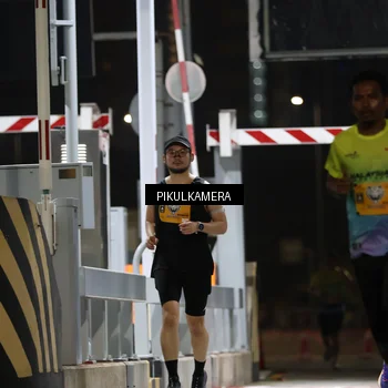 Runner Photo 7086471