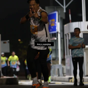 Runner Photo 7086484