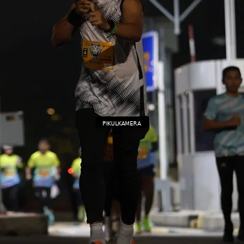 Runner Photo 7086486