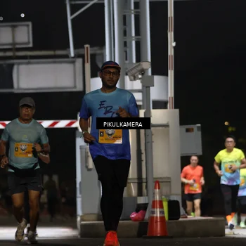 Runner Photo 7086498
