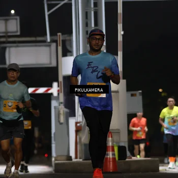 Runner Photo 7086509