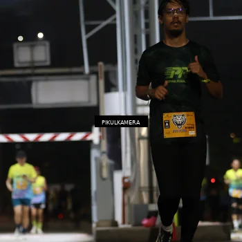 Runner Photo 7086515